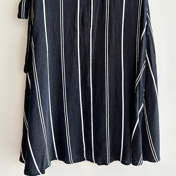 xhilaration Black and White Striped V-Neck Wrap Mini Dress, Size Small - Picture 16 of 16